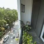 Elegant Studio Yet Kieu