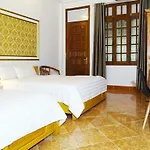 Hanoi Discovery Hotel