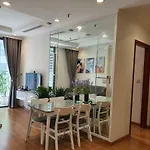 The March House No.4 * 2 Bedrooms * Park Hill Premium * Timescity