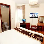 Hanoi Old Decade Hotel
