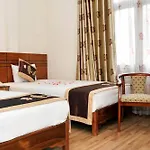 Hanoi Old Decade Hotel