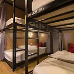 Reddoorz Hostel Near St. Joseph\'S Cathedral