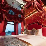 Jacayl Hotel