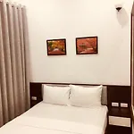 Moon Villa Hotel Thai Ha