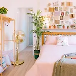 Eiffel Gallery Apartment