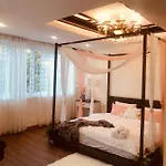 Papahouse 0M To Westlake 5 Star View