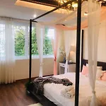 Papahouse 0M To Westlake 5 Star View