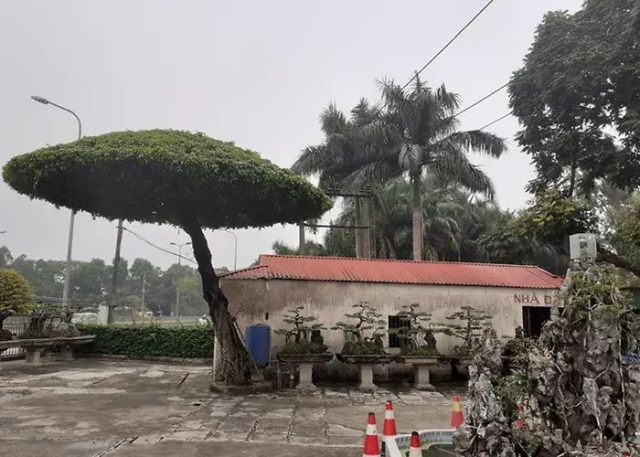 Khach San Minh Huyen Thang Long