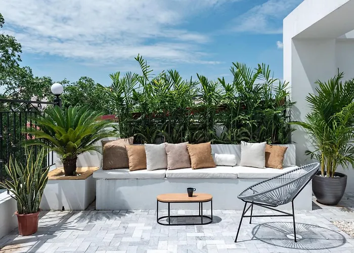 Harry\'S Residence - The Old Quarter Rooftop Garden