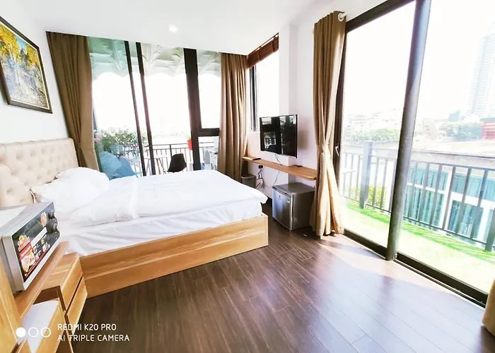 Truc Bach Lakeview Studio
