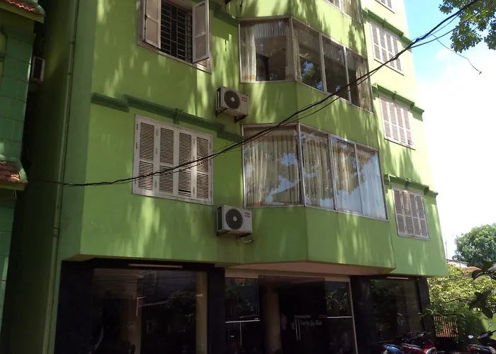 Phuong Dong Hotel
