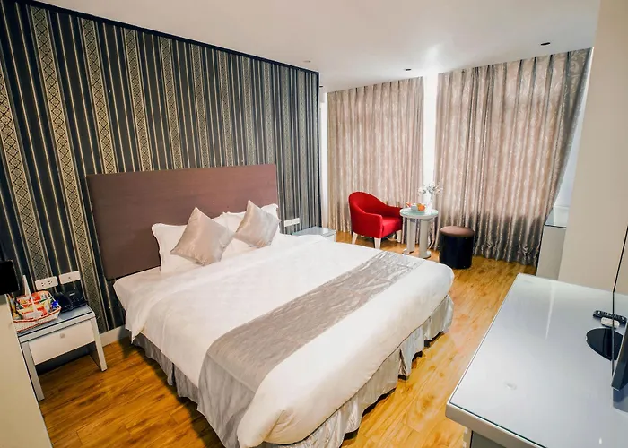 Riverside Boutique Hotel