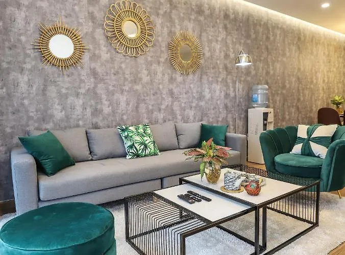 Grassland Home- Metropolis Apartment