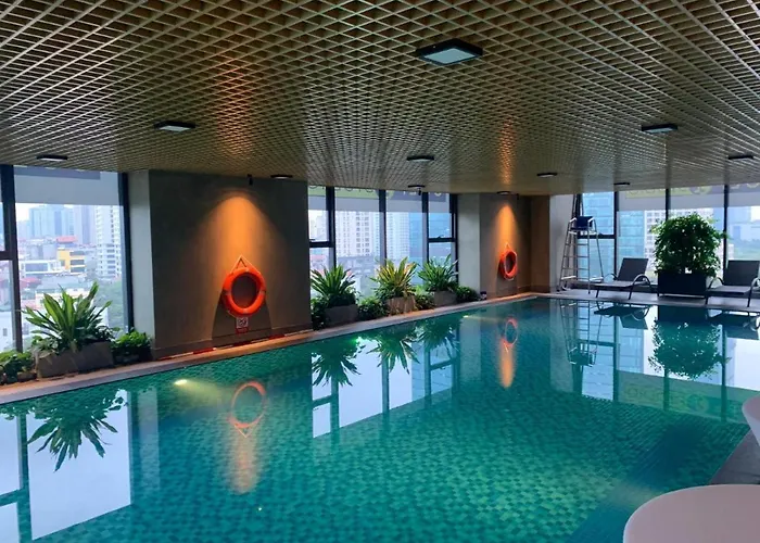 Golden Park Tower- Corner Apartment With Cau Giay View