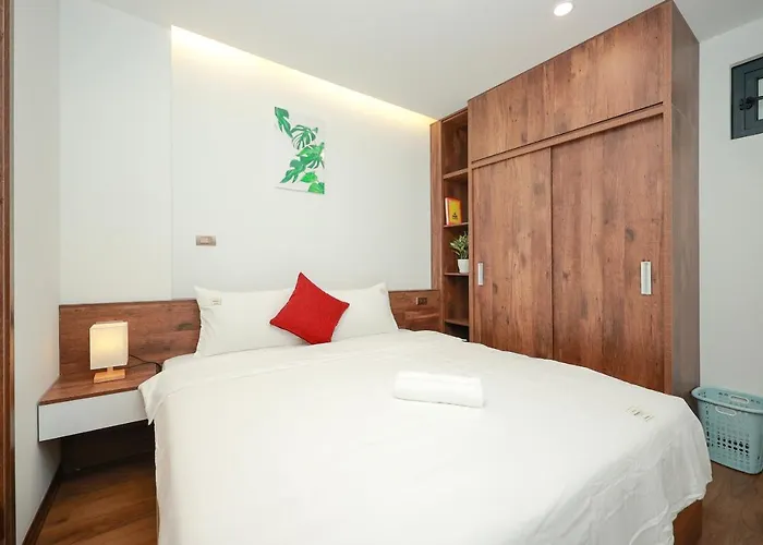 Sweethome 121 Yen Phu Westlake Apartment