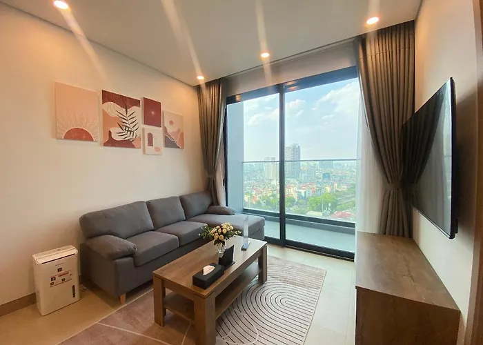 Lancaster Luminaire Hanoi Apartment - 1152 Lang Street