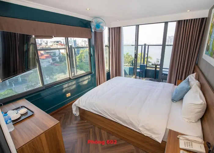 Lake View Hotel