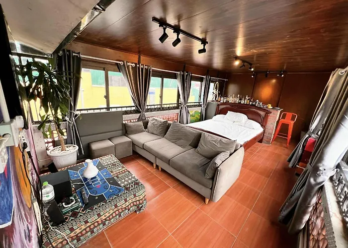 Ubuntu Homestay & Tours