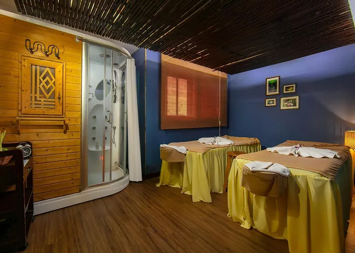 Oriental Suites Hotel & Spa