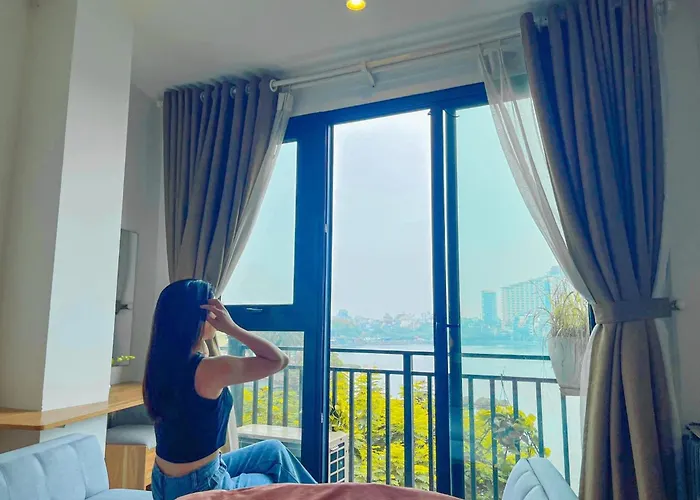 Ha Noi Truc Bach Lake View Studio