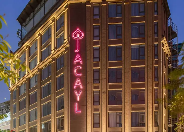 Jacayl Hotel Tcg