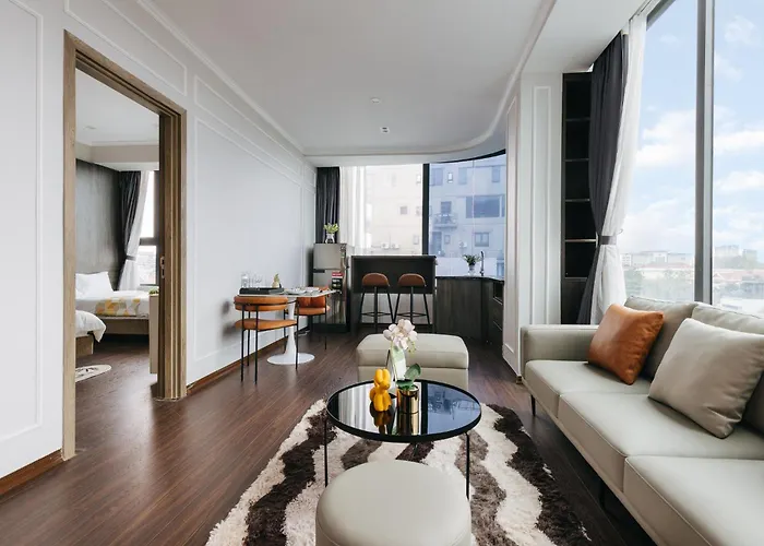Ivy Hotel & Apartment - Stay 24H