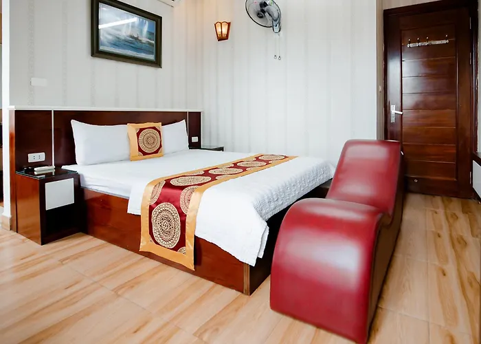 Phuong Nam Hotel Aeon Mall Long Bien