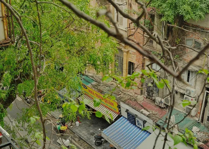 Bu Studio Hoan Kiem Lake