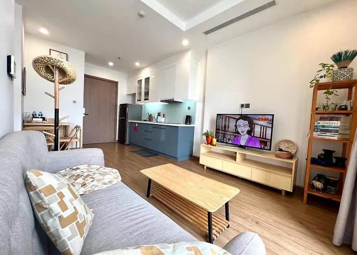 2 Bedrooms In Luxury @Vinhomes Green Bay Ha Noi.