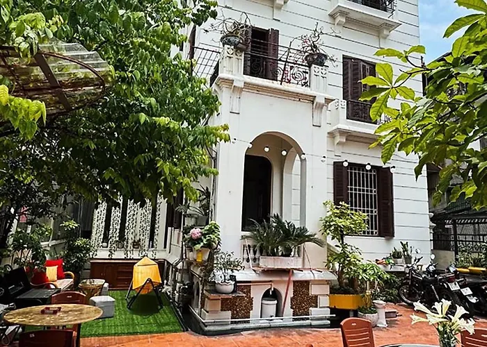 Tuna Homestay Hanoi & Experience