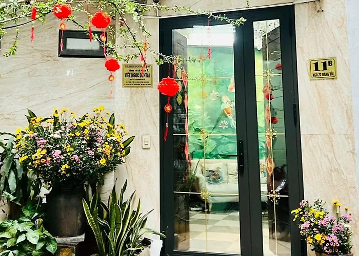 Flower Hostel