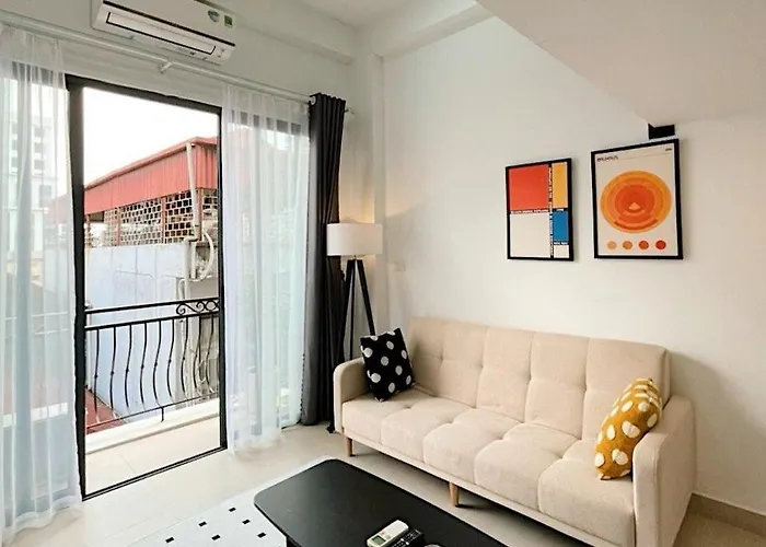 Thechanhsa Duplex Apartment Near Hanoi Train Station