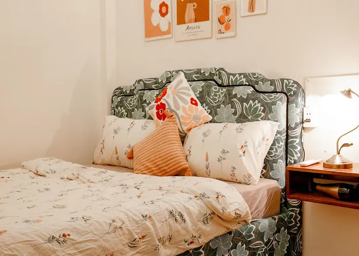 Sisan Home 2 Phong Ngu Hang Bong Hoan Kiem- 5P Ra Pho Di Bo