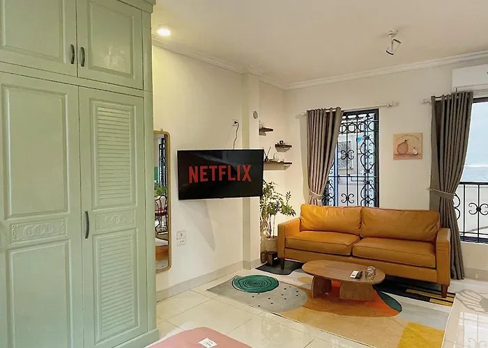 Migo Housing - Hanoi Beer Street - Lift And Spacious - Ensuite Kitchen - Ensuite Bathroom