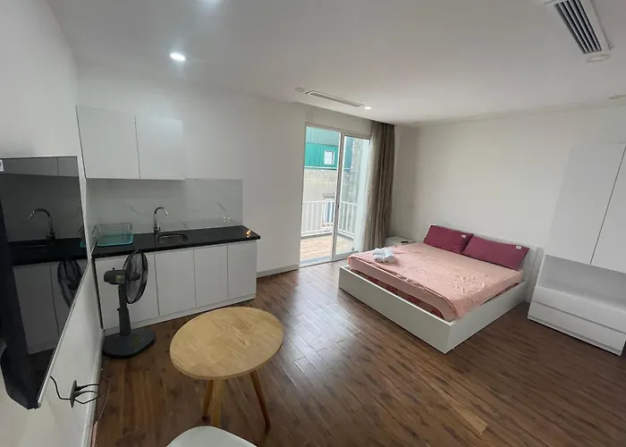 67141 Bedroom Apt Cozy Ho Tay Balcony Full Natural Light