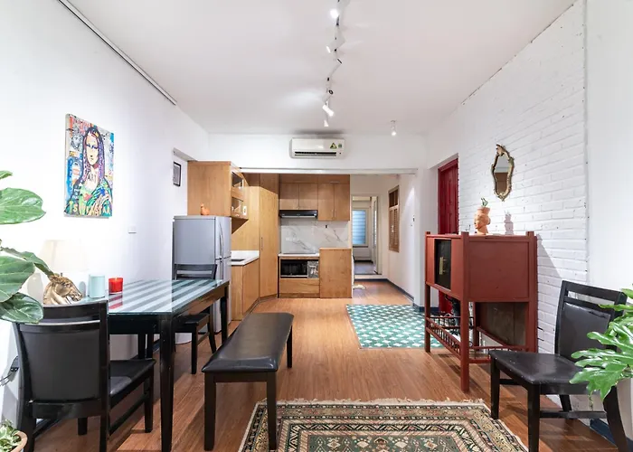 Sazihome Le Thanh Tong Hanoi