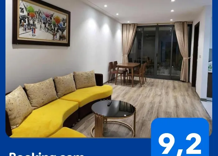 Can Ho Cao Cap 85M2 2Br Doi Dien Aeonmall Longbien