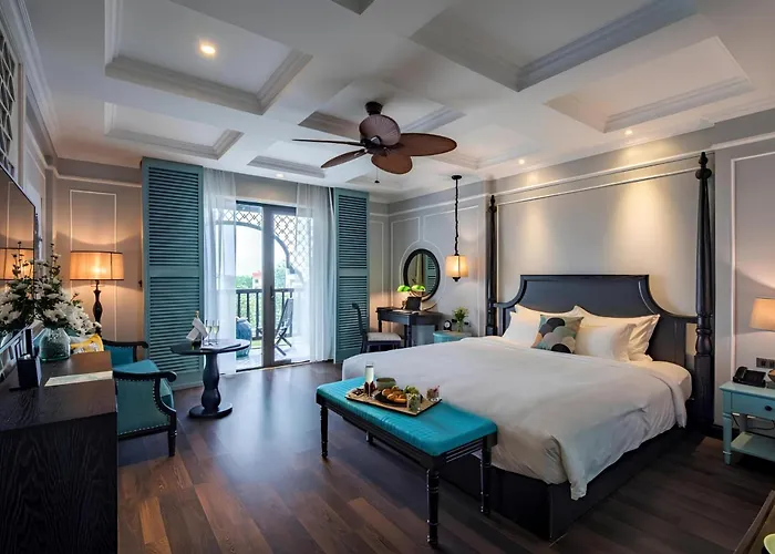 Hanoi Golden Moon Hotel & Travel