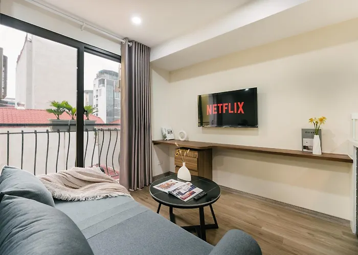 Train Street Lux Homestay