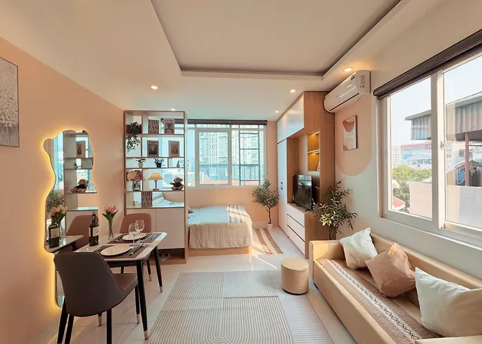 The Little Hanoi - Super Central Apartment