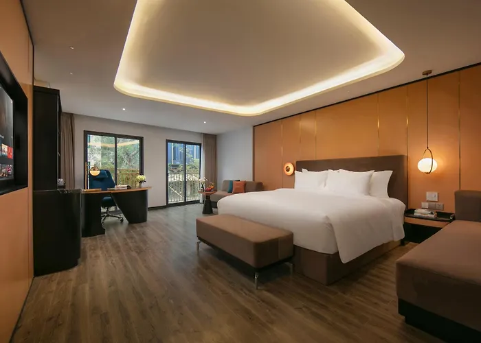 Aurora Oriental Hotel