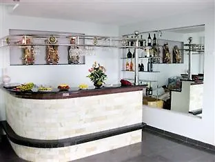 Love Hotel Hoang Mai Hn- By Bay Luxury