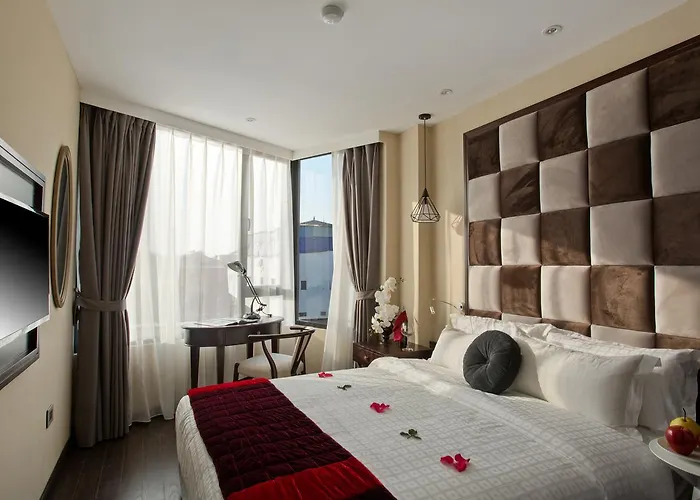 Hanoi La Storia Hotel