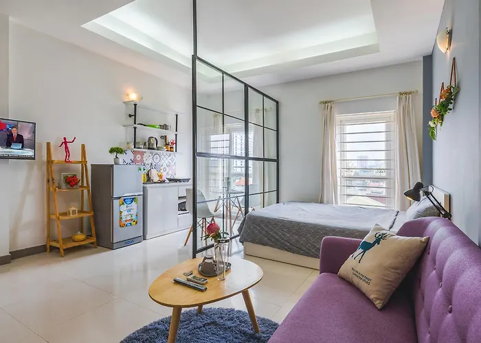 Sazi Homestay 97 Van Cao Building