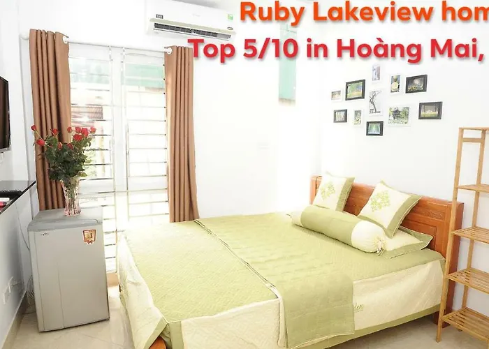 Ruby Lakeview Homestay