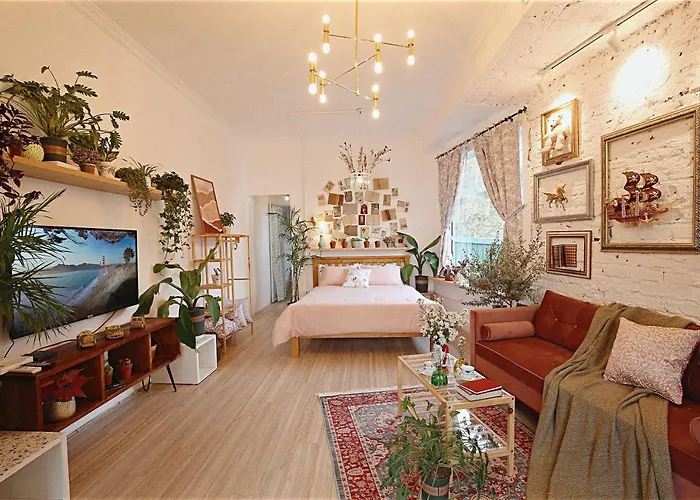 Eiffel Gallery Apartment