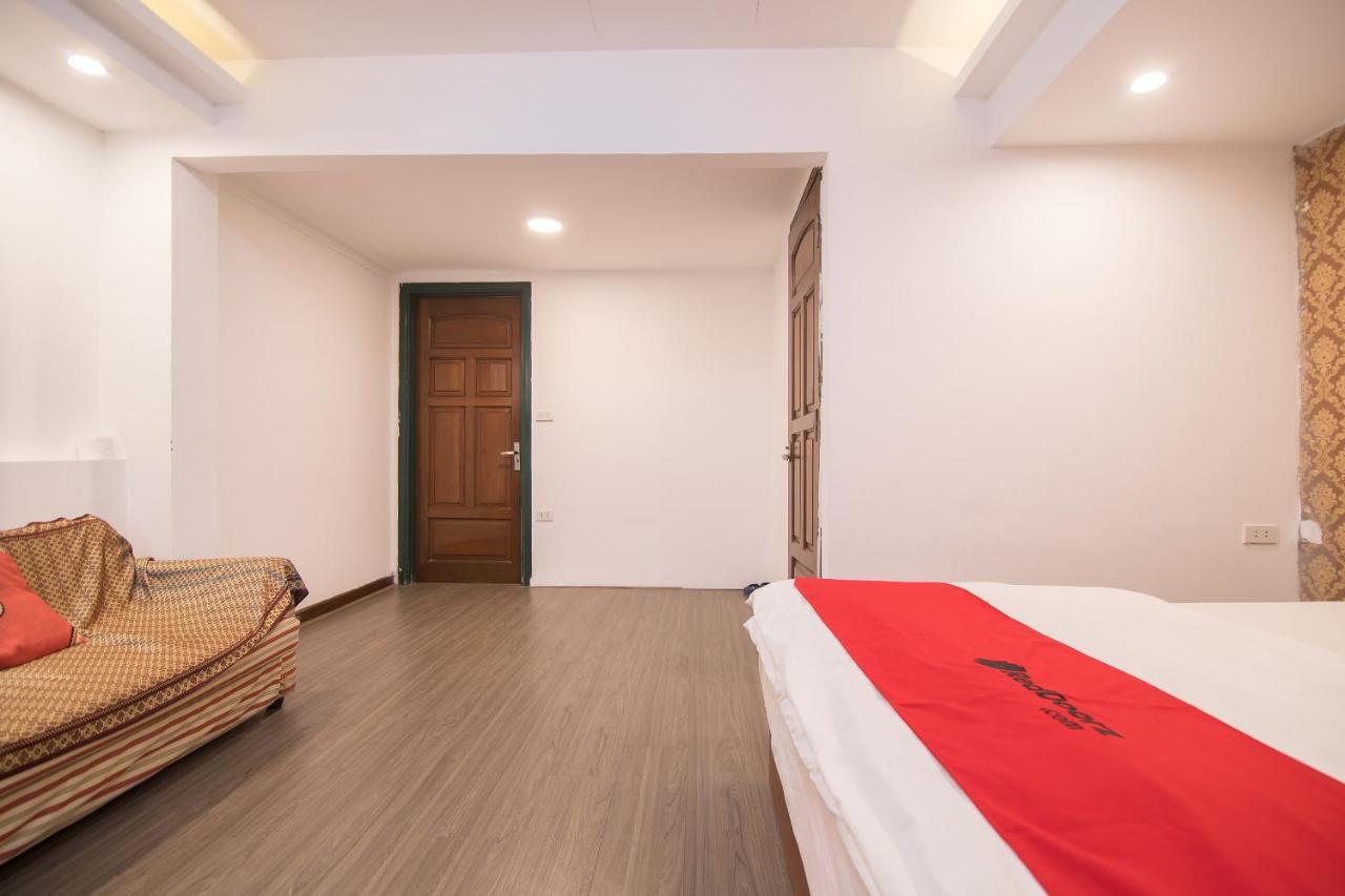Hotel Reddoorz Near Nha Tho Street Hanoi