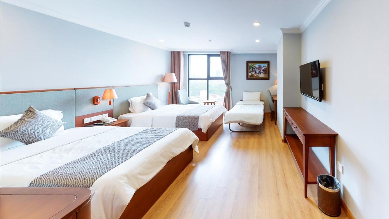Cau Giay Hotel - By Bay Luxury Khách sạn Hà Nội