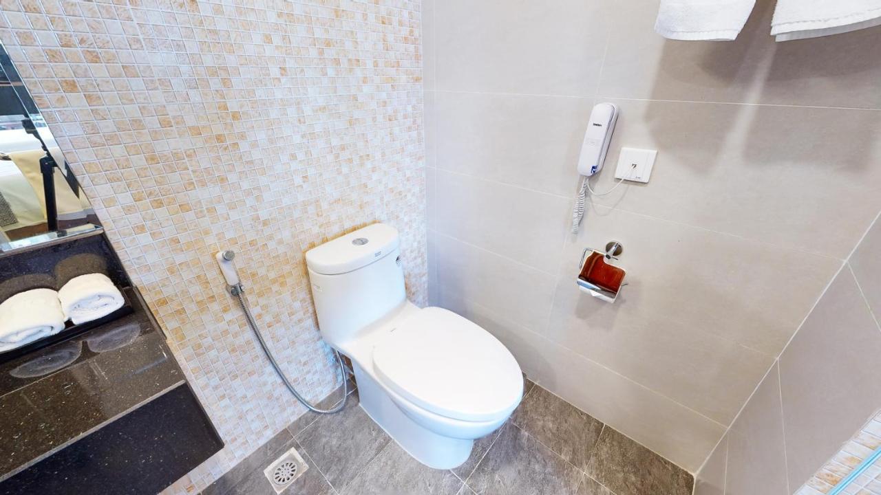 Cau Giay Hotel - By Bay Luxury 3* Hà Nội