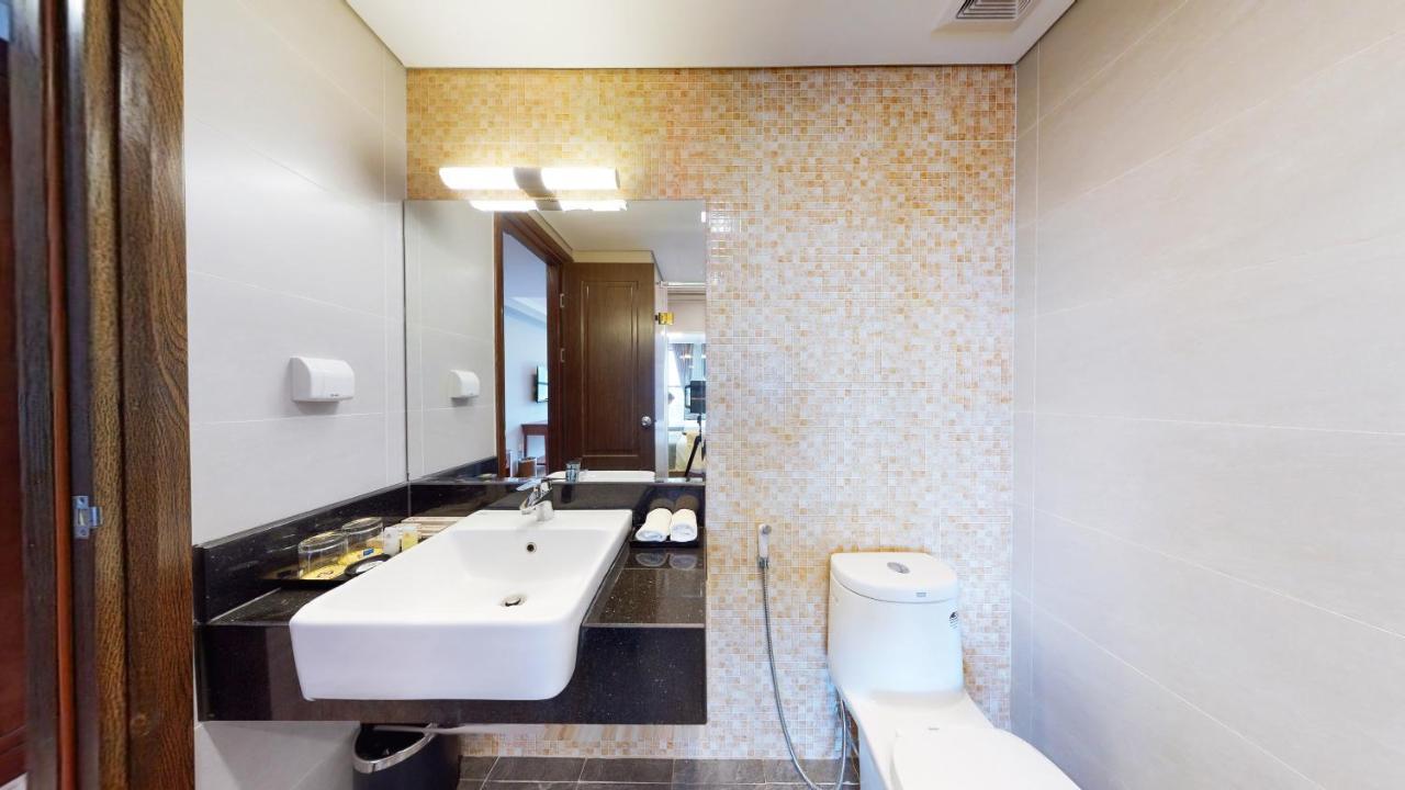 Cau Giay Hotel - By Bay Luxury Khách sạn 3*